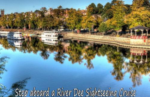 Beautiful period cottage, exceptional riverside location in the heart of Chester - Photo 44