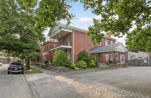 Spacious Historic 8-Bedroom Manor in Short North - Perfect for Large Groups - Foto 9