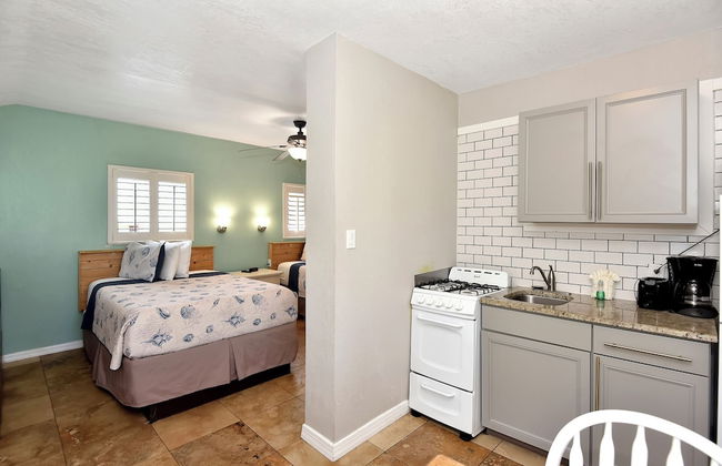 Shoreline Suites & Cabana Cottages - Foto 68