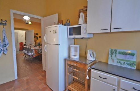 Lovely Home In Puymeras With Kitchen - Foto 14