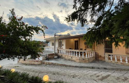 Aristides Guesthouse - Photo 29