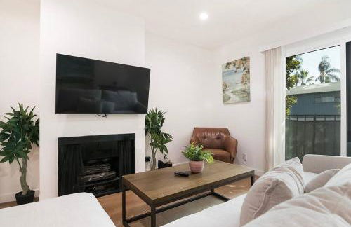 2BR Plus Bonus Room and Pool Access Near Universal Studios - Foto 18