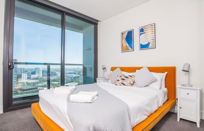 Luxury 2bed2bath APT @opaltower +view - Photo 3