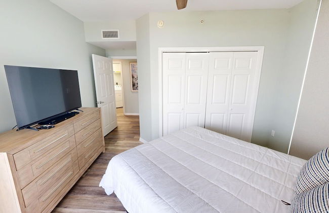 Silver Beach 506 is a gorgeous Gulf Front 4 BR with free beach service - sleeps 8 by RedAwning - Foto 12