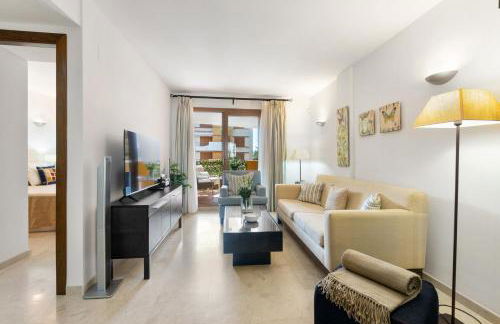 Punta Prima - Charming Spanish Apartment with South-Facing Terrace by the Sea - Foto 6