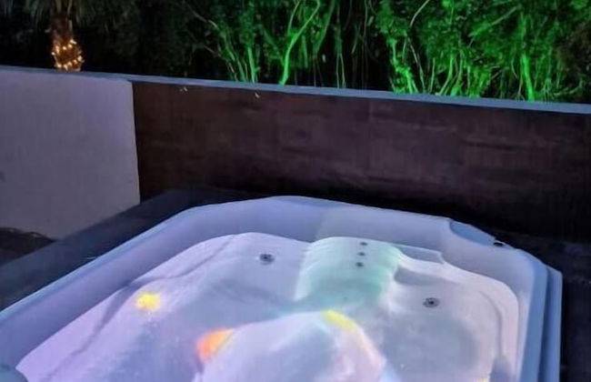 Marmeu Enseada com jacuzzi aquecida - Foto 15
