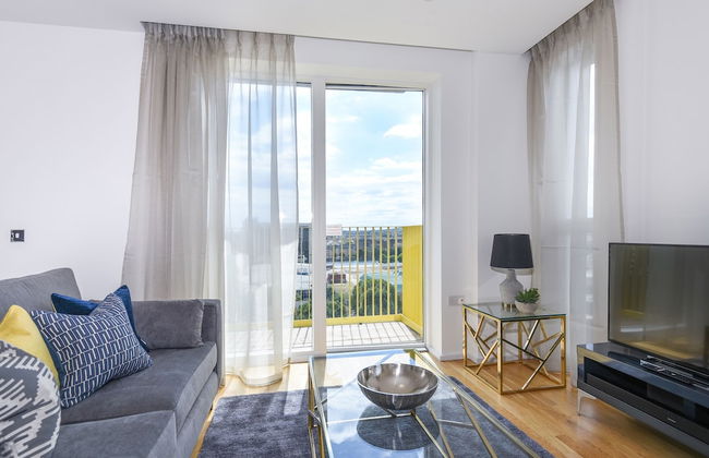 Millharbour Residences - Photo 9