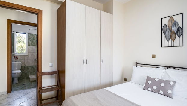 Villa Nina with Private Plunge Pool by Konnect, 5 km to Corfu Town - Foto 4, Habitación