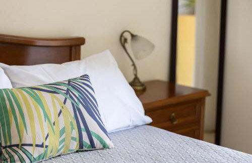 Hestia Grey Villa with Guest House & Private Pool - Foto 37