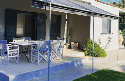 no.21house. Α Beach house in Rio,Patras - Foto 1