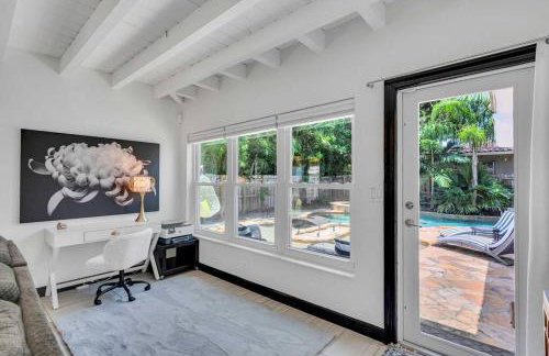 Modern Tropical Pool House North Miami Hot Tub - Foto 8