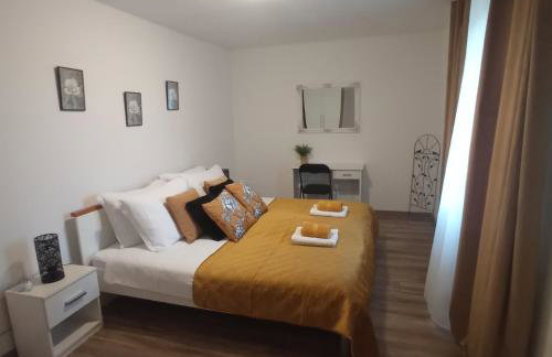 The Golden Well - Foto 32