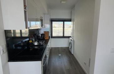 Apartamento T2-5m Aeroporto CR7 - Foto 4