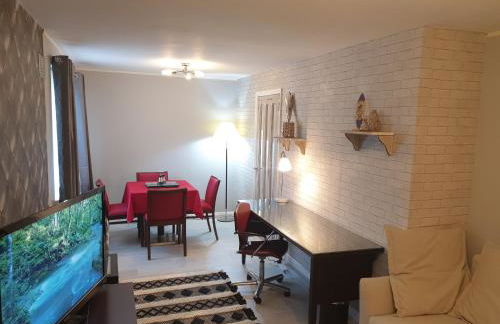 Spacious, Stylish Two-Bedroom Maisonette, Modern Amenities, Elegant Interiors - Foto 12