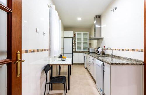 Center of Seville! Luxury apartment in Sevillian Manor House! - Photo 7