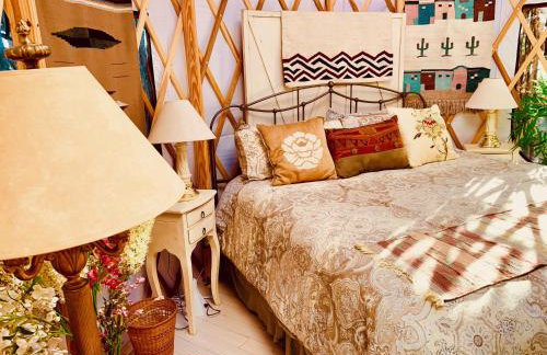 The Yoga Yurta at Sunny Mellow Eco Villa - Foto 15