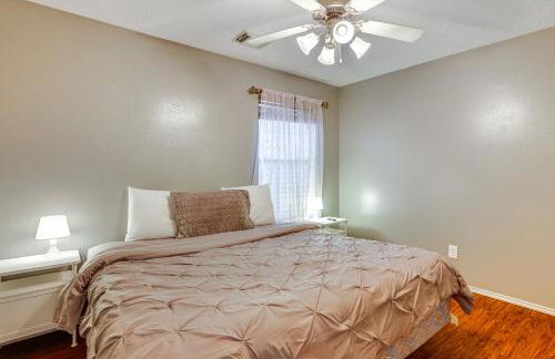 Fish and Hike Pet-Friendly Humble Home with Yard - Foto 13