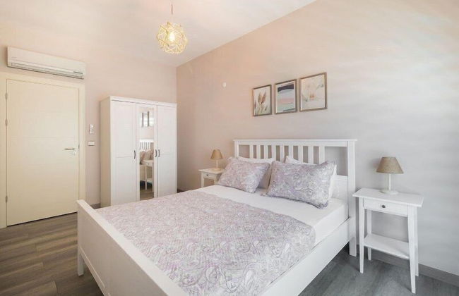 Valsu Homes Sea View Flat - Photo 1