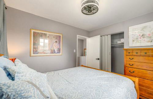 Arlington Townhome with Furnished Patio! - Photo 11