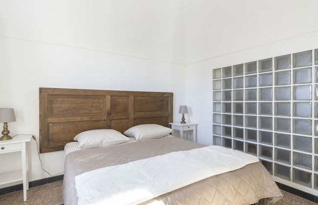 Raineri House - Photo 17