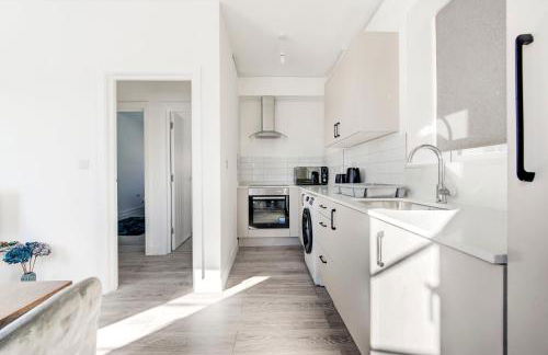 2 bedroom apartment with large rooms and Wi-Fi - Photo 3