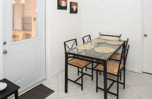 Aloha Apartments On the Intracoastal-Walk to the Beach - Foto 17