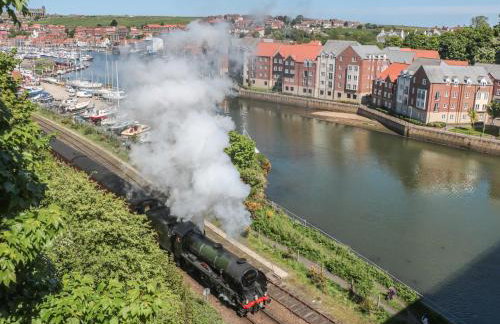 Mallard Engine Shed - Photo 30