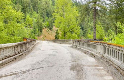 Hike and Fish Mountain Getaway in Avery! - Foto 22