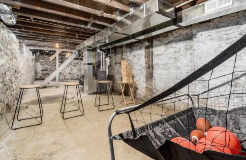 2 homes side by side downtown with fenced yard and hot tub - Foto 8