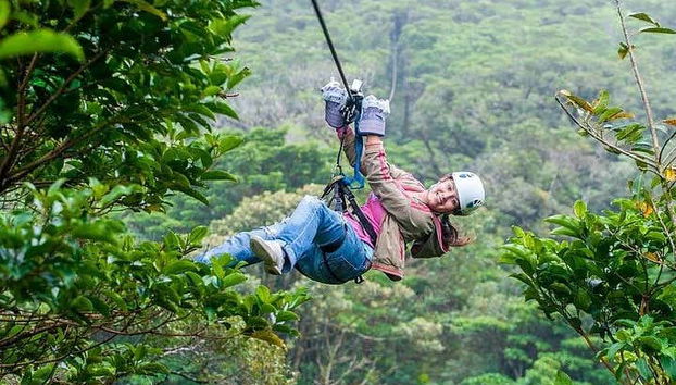 Profitez de la tyrolienne