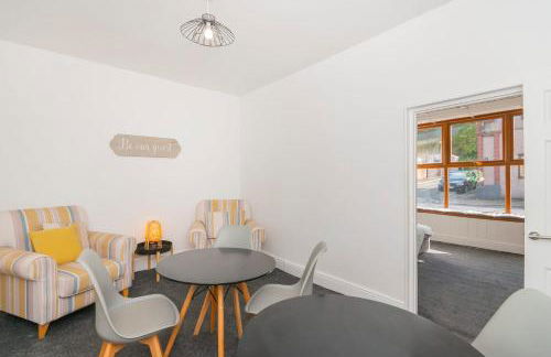 The SPACE Large House In Afan Forest Bike Park By STAE-Homes - Photo 13