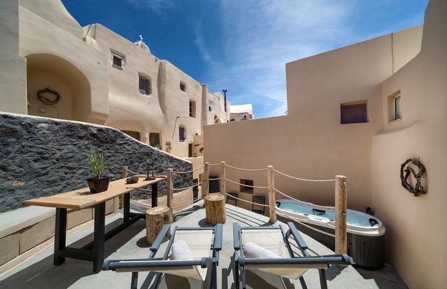 Nalas Suites - Photo 1