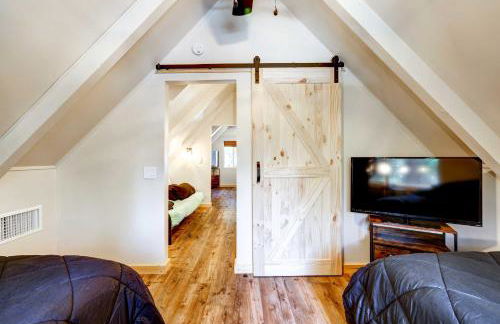 Hike, Fish and Explore California Cabin with Deck! - Foto 17