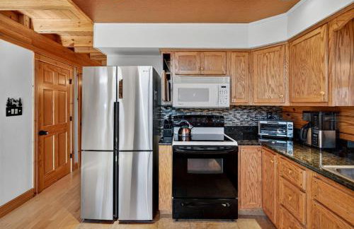 Mountain Escape on 6 acres w Hot Tub & Privacy - Foto 24