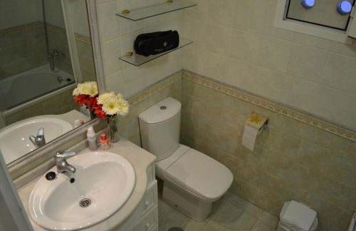 Céntrico y amplio apartamento 100% equipado - Foto 15