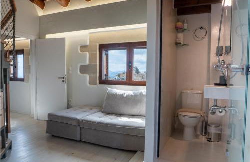 Villa Recluso-3 bd luxury country villa, huge heated pool with hydromassage, individual bbq & large yard, mountain view - Photo 26