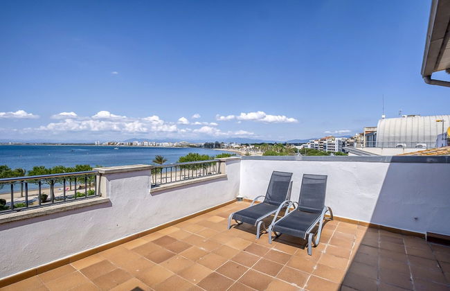 Centrally Heated Apt. in Roses - Photo 26