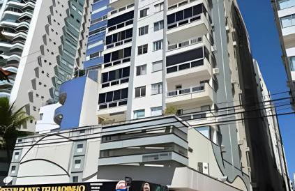 30m da PRAIA, Climatizado e Wi-Fi - Foto 1