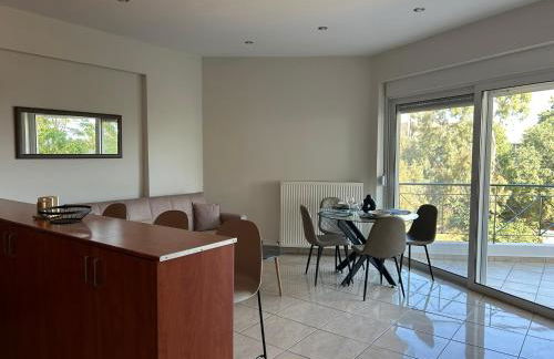 Chios Town Apartment - Heart Of Chios Town With 2 Minute Walk To The Beach - Photo 4