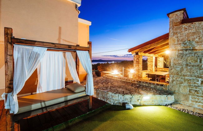 Holiday Home in Jasenice With Garden - Foto 34