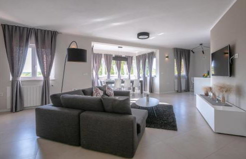 Beautiful Apartment In Beloci With Wifi - Foto 20