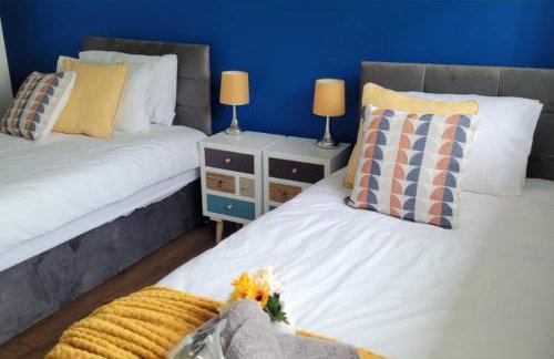 Private Spacious 2 Bedroom, 2 Bathroom & 2 Parking by Srk Accommodation - Foto 21