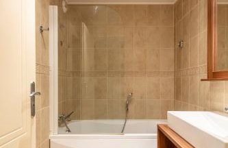 Joli T2, Centre, Parking privé, Wifi, Local à ski - Photo 11