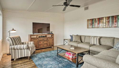 Fire Pit, Pickleball, Pool! Schulenburg Farmhouse - Foto 5