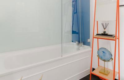 RARE FIND off Oxford St! SOHO 5bed Design House For XXL Groups - Photo 29