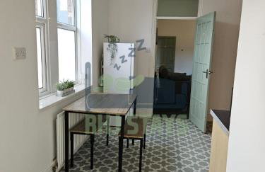 Rectory5 - 5 bedroom 7 beds Parking Perfect for Contractors - Foto 20