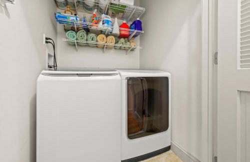 HUGE Cozy Jersey City Oasis with Double Balcony - 20 mins to NYC - Foto 28