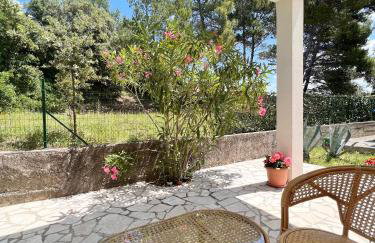 Apartment Tea - Photo 3