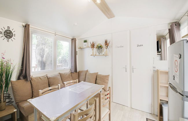 Swanky Mobile Home in Saint Jean de Monts Near Seabeach - Photo 48