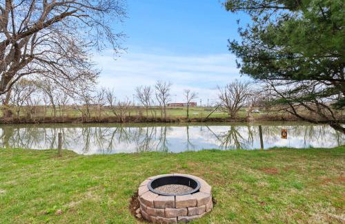 Creekside Stay | Peaceful Cottage | Elkhorn - Foto 45